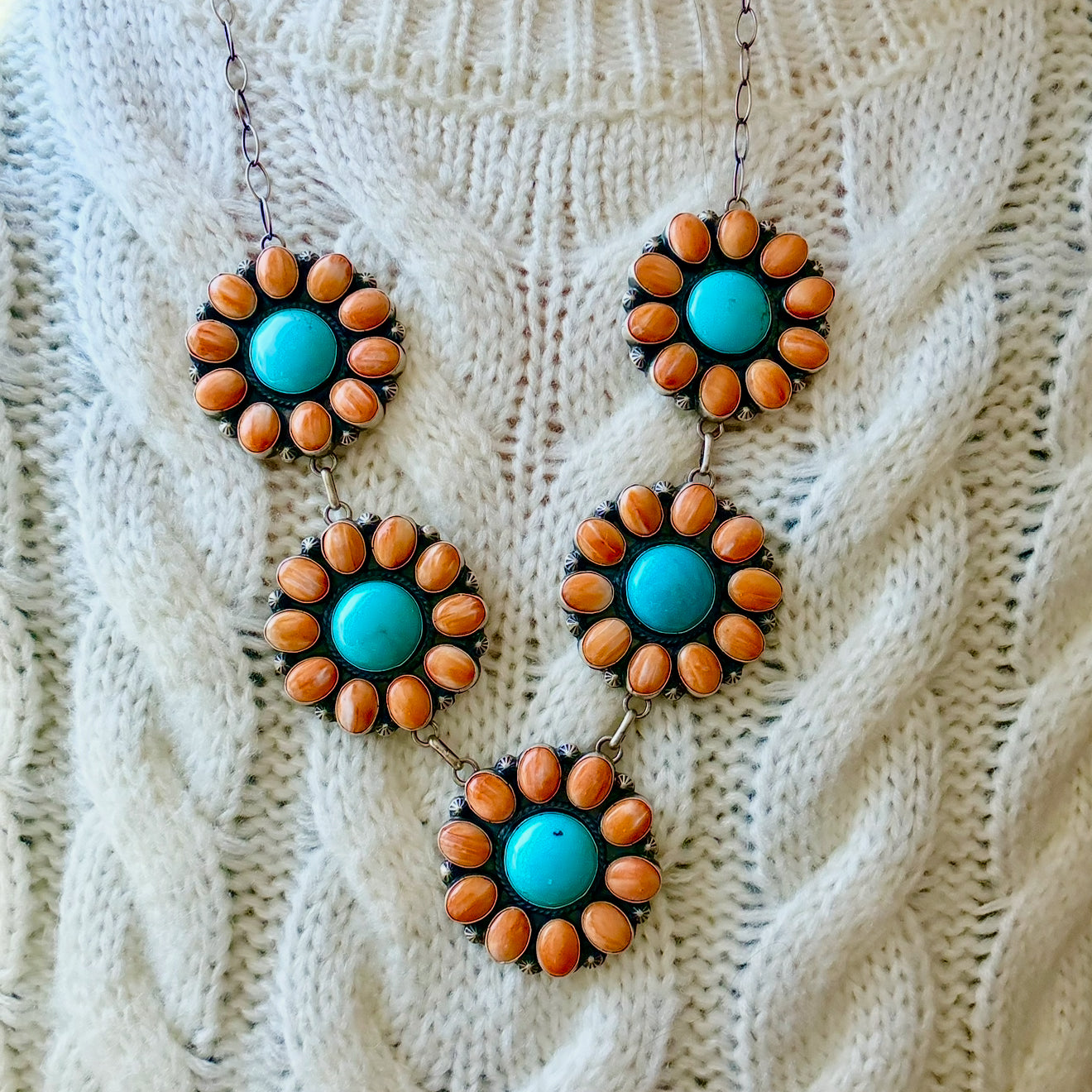 Spiny Oyster and Kingman Lariat